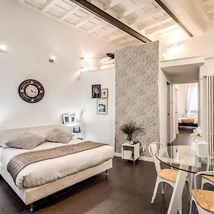  Apartment Trastevere Miracle Italy